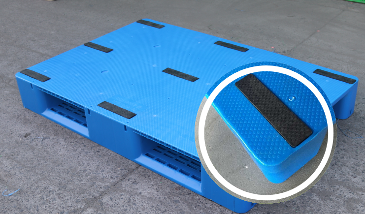 防滑墊是什么?作用是?吹塑托盤廠家為您講解