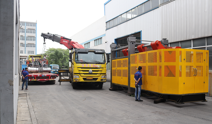 “智”造托盤，吹塑托盤廠家引進(jìn)新設(shè)備~