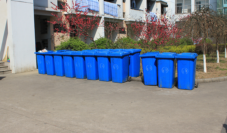 垃圾分類從娃娃抓起！江蘇常州學(xué)校采購(gòu)塑料垃圾桶