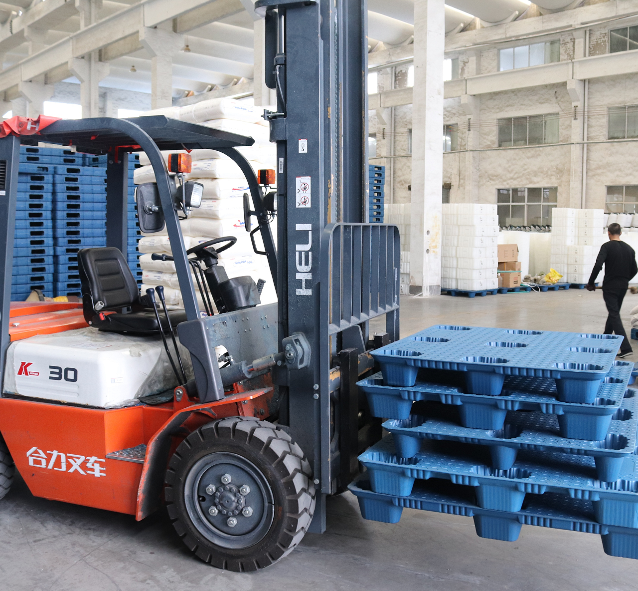 新料塑膠卡板的需求如何？淺談我國卡板發展現狀