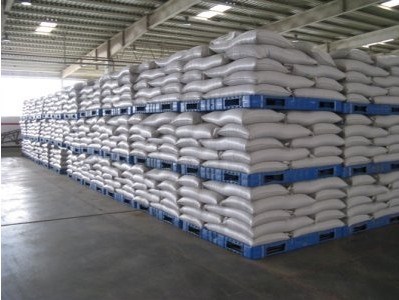 配合倉(cāng)儲(chǔ)托盤(pán)使用，如何提高平面?zhèn)}庫(kù)空間利用率