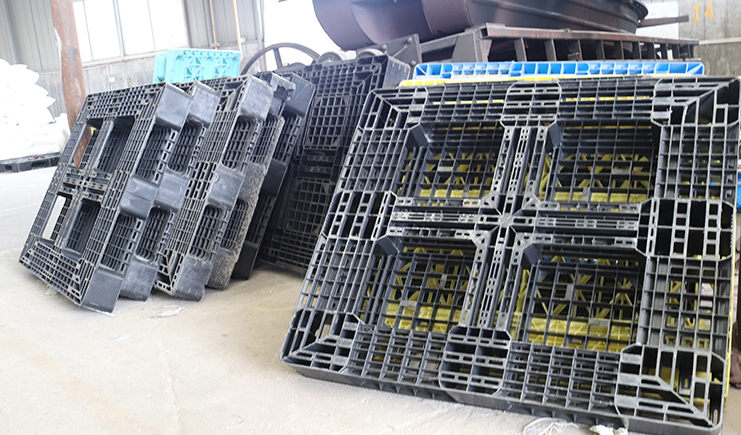 二手托盤批發(fā)市場亂象,塑料托盤廠家為您分析!