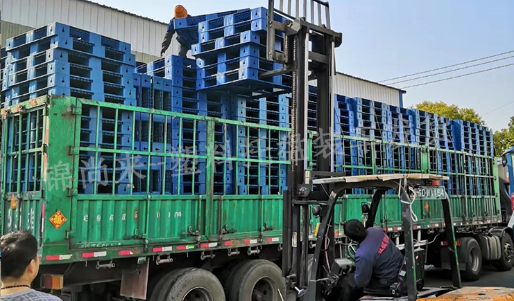 塑料托盤廠家總結運輸的四大問題,運輸人如何“避雷”?