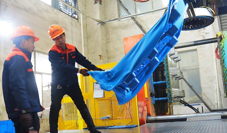 江蘇吹塑托盤生產機器設備 江蘇吹塑托盤生產機器設備