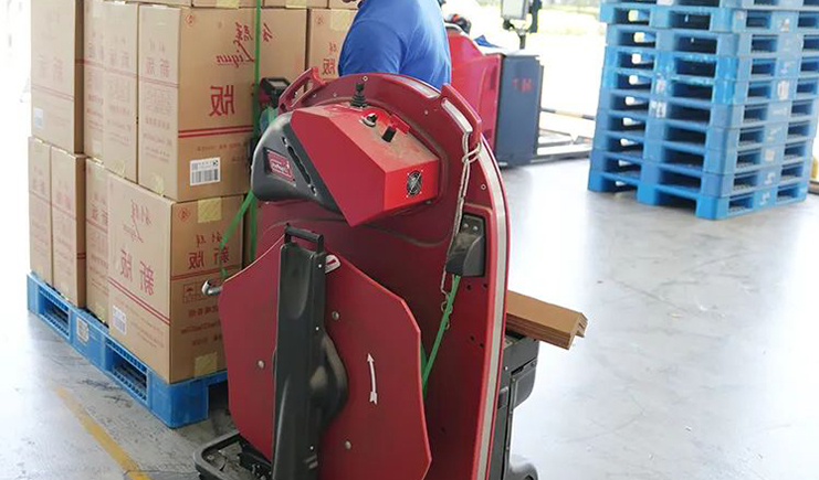 智能塑料托盤(pán)助煙草物流降本26.8%,單箱費(fèi)用銳減54.9元