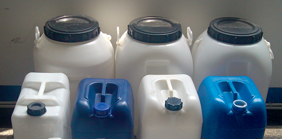 25L方形包裝桶(堆碼) 25L方形包裝桶(堆碼)