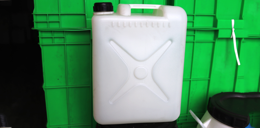 10L方形包裝桶(扁) 10L方形包裝桶(扁)